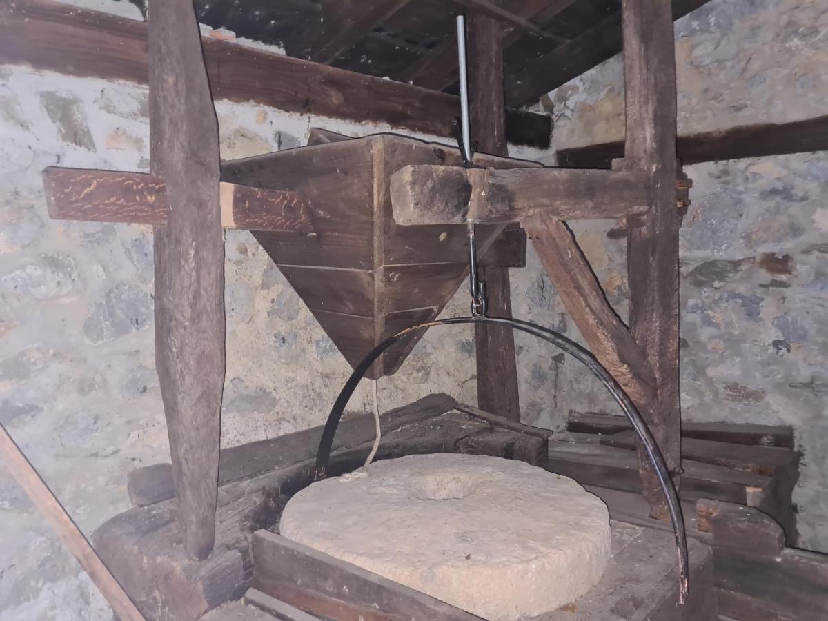 Hotel Rural El Sestil Dobres エクステリア 写真